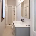 דירה Le Rondini A אינטרה