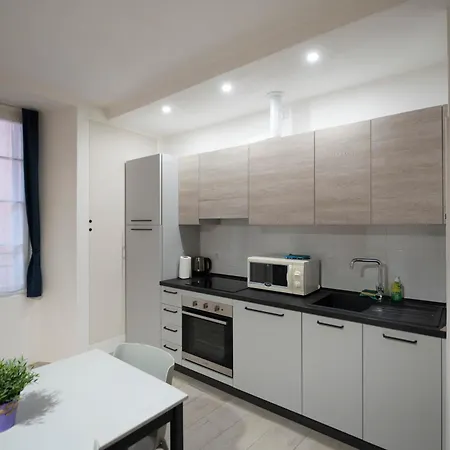 Appartement Le Rondini A Intra