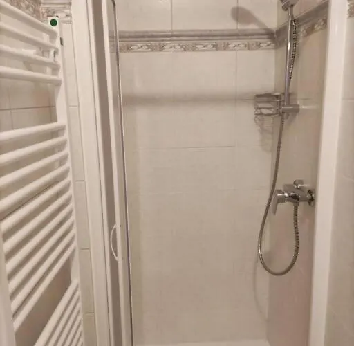 Le Rondini A * Intra